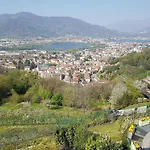 Il Palazzo With A View Of The And Nature