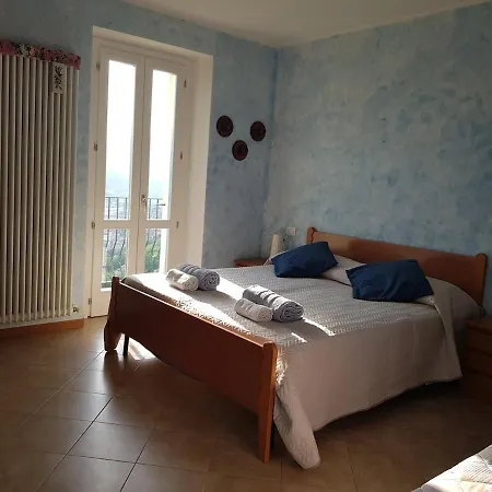 Il Palazzo With A View Of The And Nature Daire