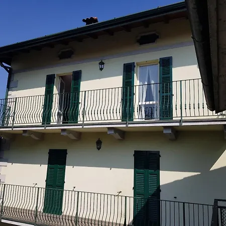 Daire Il Palazzo With A View Of The And Nature