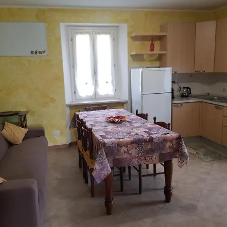 Il Palazzo With A View Of The And Nature Daire *