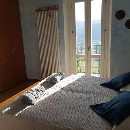 Il Palazzo With A View Of The And Nature Calolziocorte