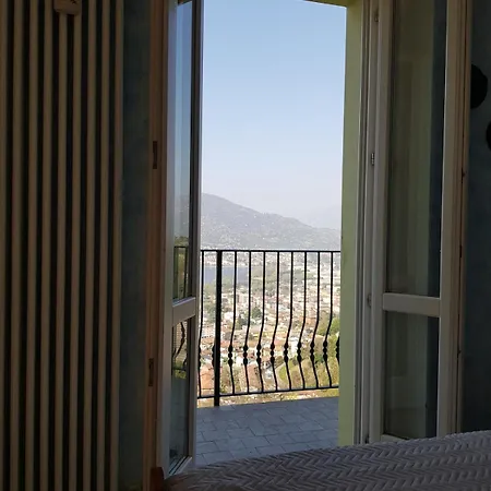 Il Palazzo With A View Of The And Nature Calolziocorte